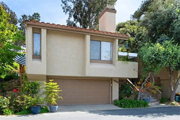 26582 El Toboso, Mission Viejo, California 92691