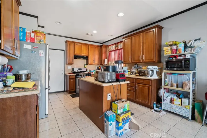 3051 Jojoba, Palmdale, California 93550