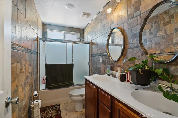 3051 Jojoba, Palmdale, California 93550