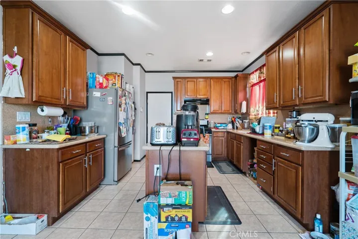 3051 Jojoba, Palmdale, California 93550