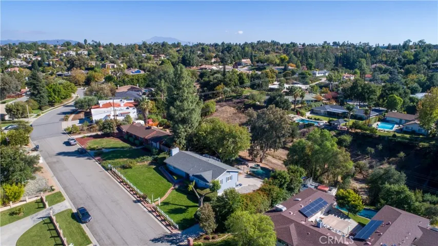 636 E Mariposa Drive, Redlands, California 92373
