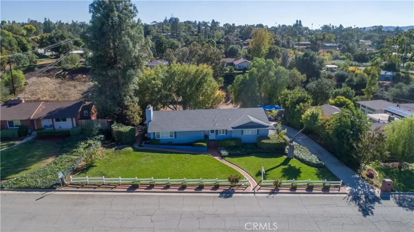 636 E Mariposa Drive, Redlands, California 92373