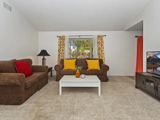 9491 Birmingham Avenue, Jurupa Valley, California 92509