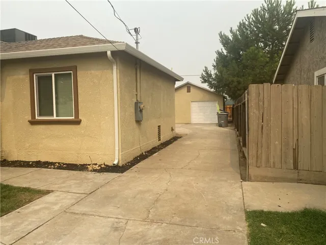 1099 Barney Street, Merced, California 95340
