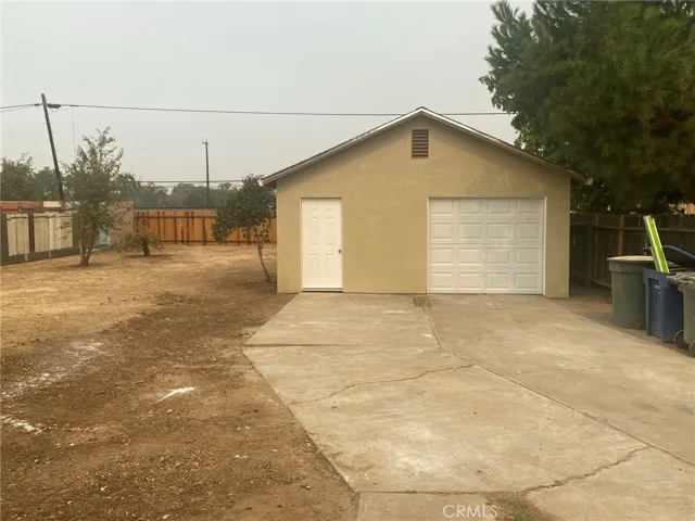 1099 Barney Street, Merced, California 95340