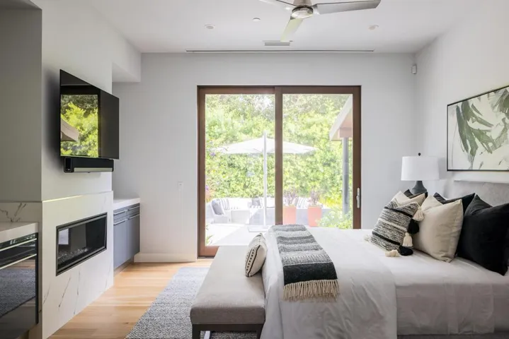 1020 Hermosa Way, Menlo Park, California 94025
