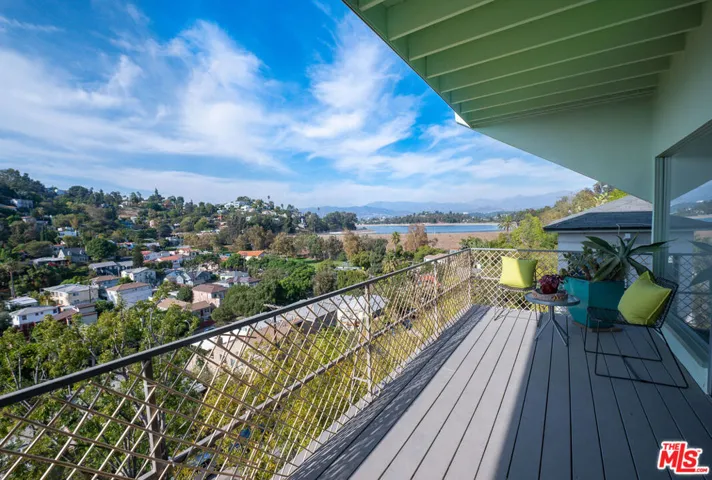1811 Fanning Street, Los Angeles, California 90026