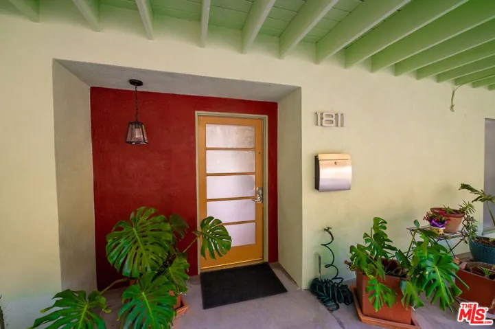 1811 Fanning Street, Los Angeles, California 90026