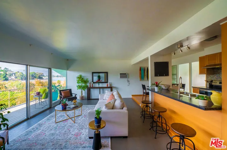 1811 Fanning Street, Los Angeles, California 90026
