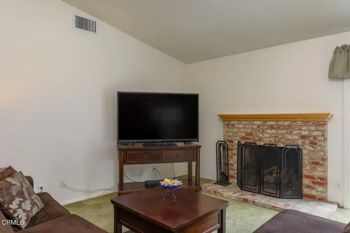 1892 Hanley Ave Simi Valley CA 93065 USA