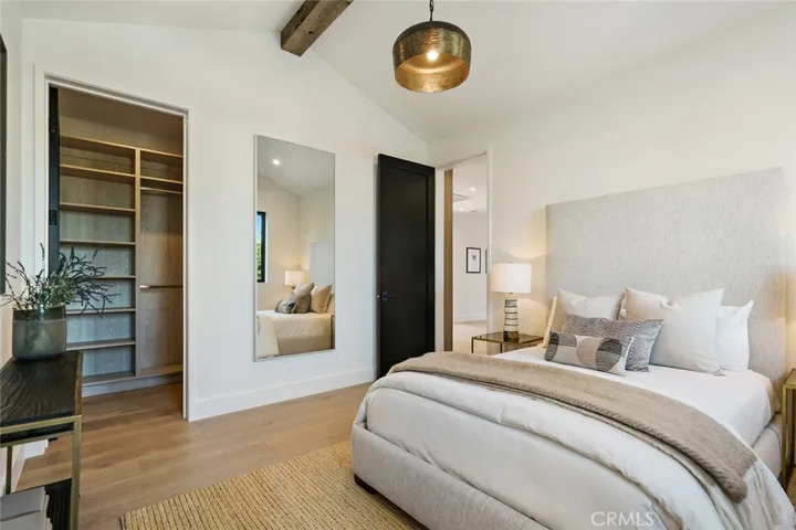 4257 Denny Avenue, Toluca Lake, California 91602