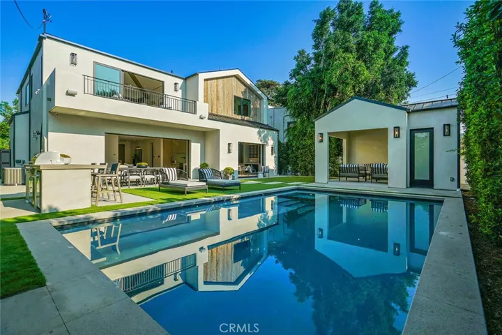 4257 Denny Avenue, Toluca Lake, California 91602