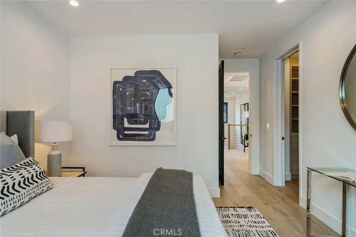 4257 Denny Avenue, Toluca Lake, California 91602