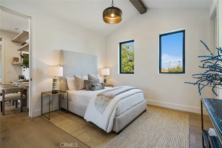 4257 Denny Avenue, Toluca Lake, California 91602