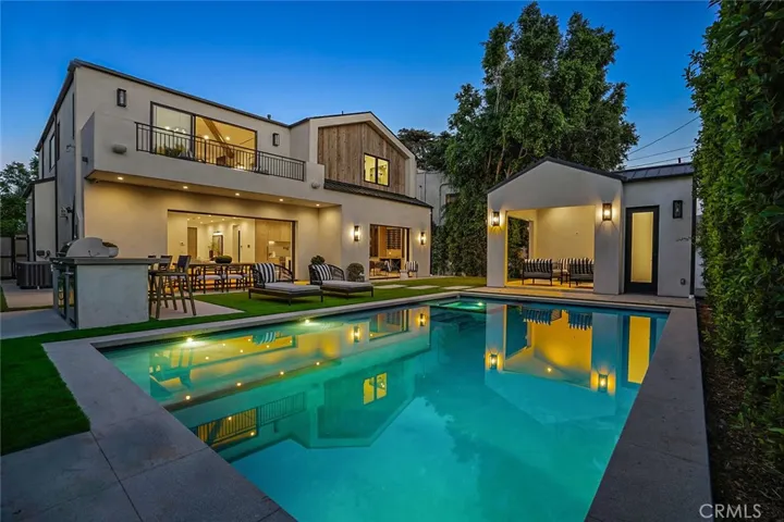 4257 Denny Avenue, Toluca Lake, California 91602