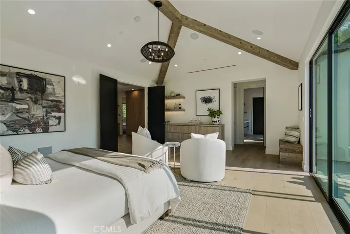 4257 Denny Avenue, Toluca Lake, California 91602