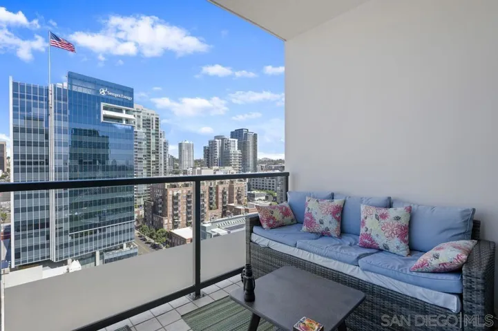 325 7th Ave. 1608, San Diego, California 92101