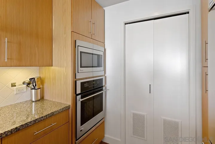 325 7th Ave. 1608, San Diego, California 92101