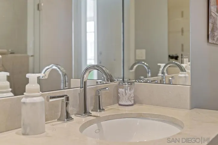 325 7th Ave. 1608, San Diego, California 92101