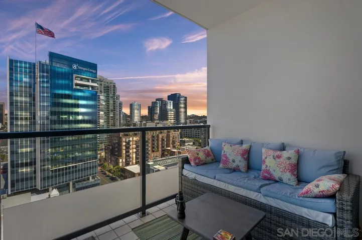 325 7th Ave. 1608, San Diego, California 92101