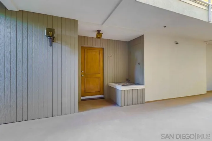 4055 Eagle Street 101, San Diego, California 92103