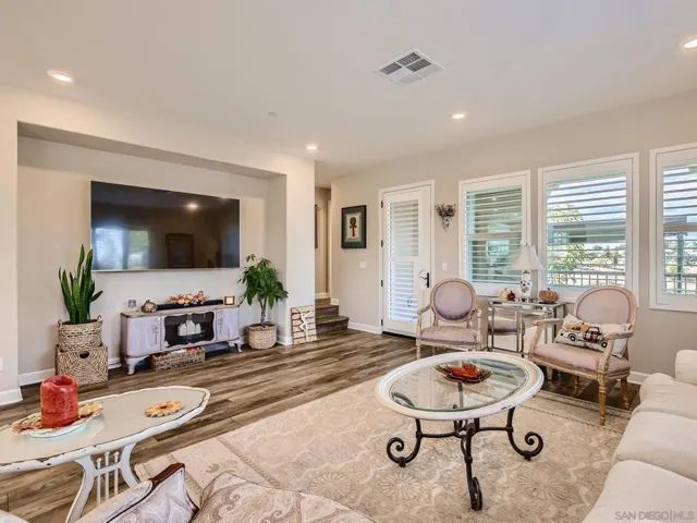 1569 Castillo Way 15, Vista, California 92081