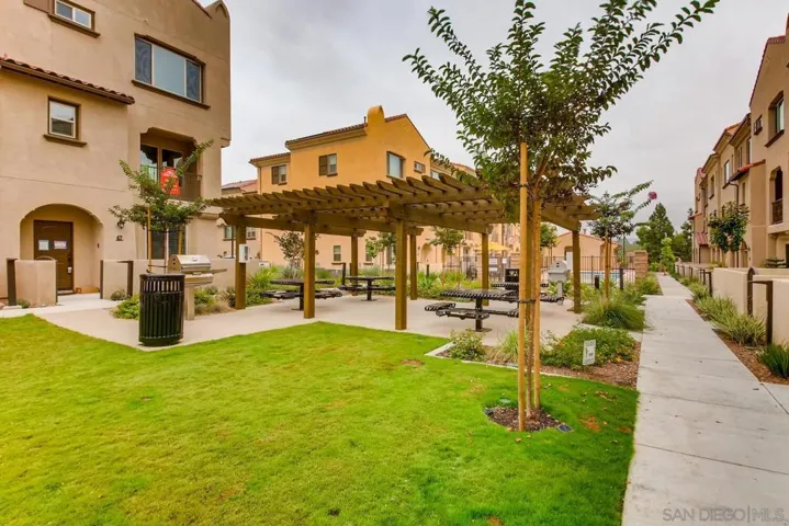 1569 Castillo Way 15, Vista, California 92081