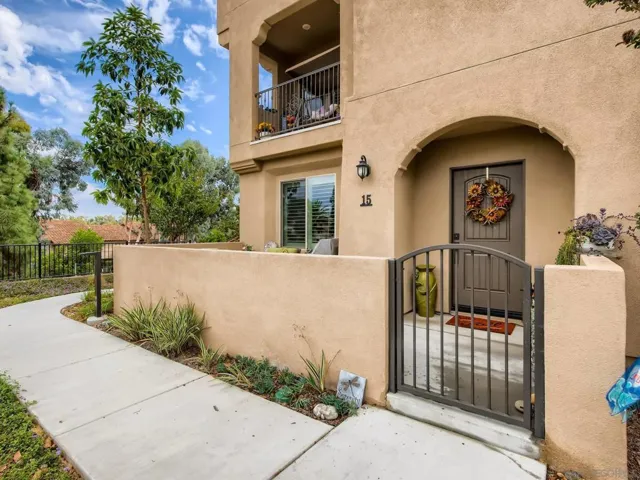 1569 Castillo Way 15, Vista, California 92081
