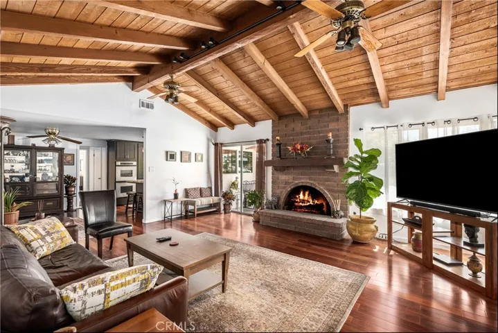 18252 Hillcrest Circle, Villa Park, California 92861