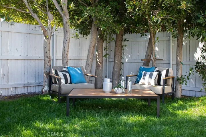 1141 S Curson Avenue, Los Angeles, California 90019