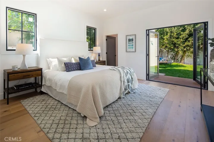 1141 S Curson Avenue, Los Angeles, California 90019