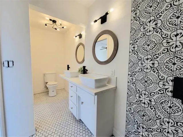 7395 Dumosa Avenue, Yucca Valley, California 92284