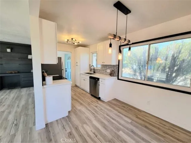 7395 Dumosa Avenue, Yucca Valley, California 92284