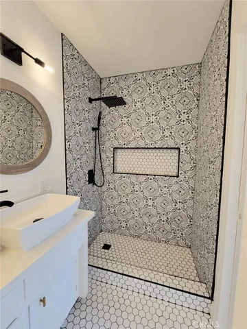 7395 Dumosa Avenue, Yucca Valley, California 92284