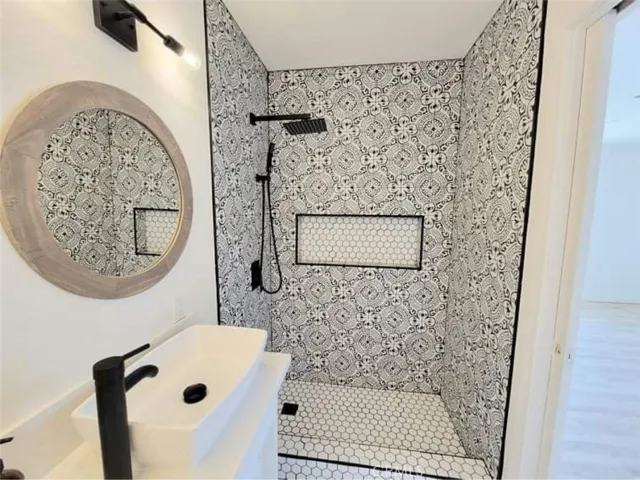 7395 Dumosa Avenue, Yucca Valley, California 92284