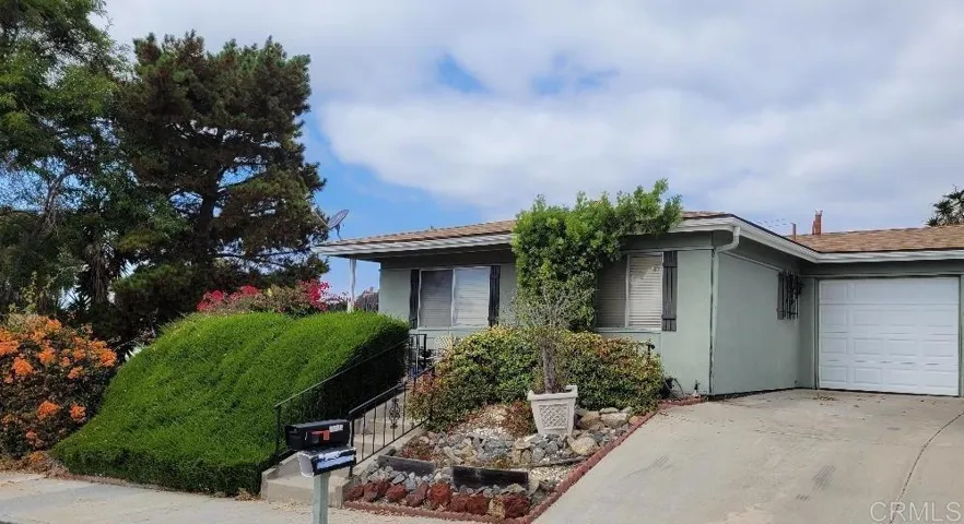 3586 Nina St, Oceanside, California 92056