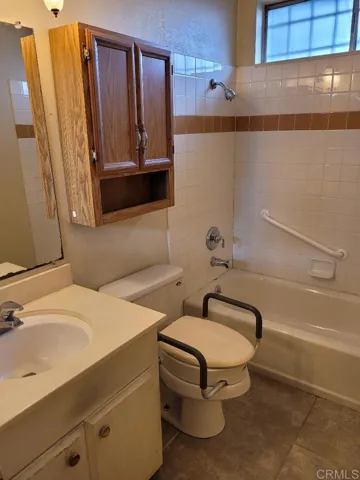 3586 Nina St, Oceanside, California 92056