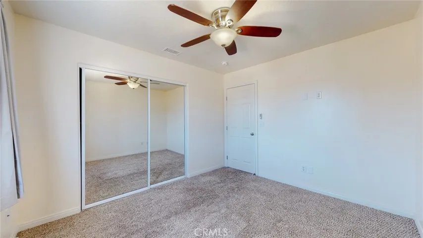 Middle Bedroom