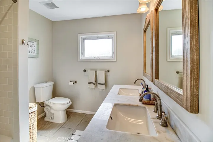 Full bath main level