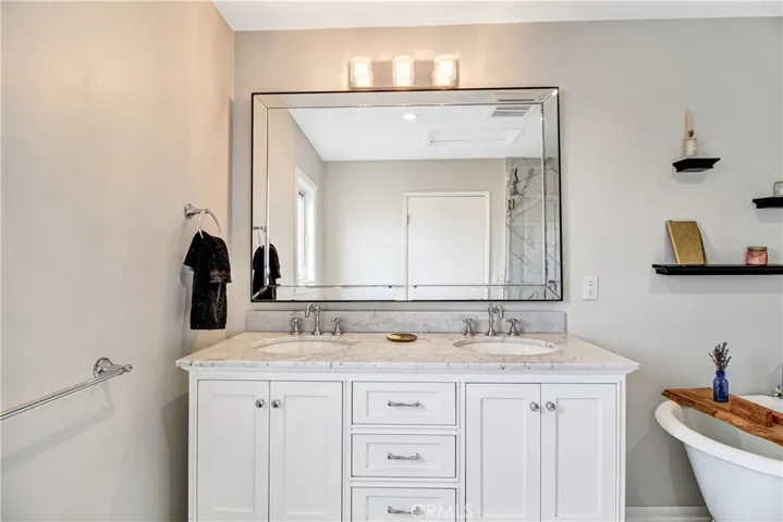 218 N Ellery Place, San Pedro, California 90732