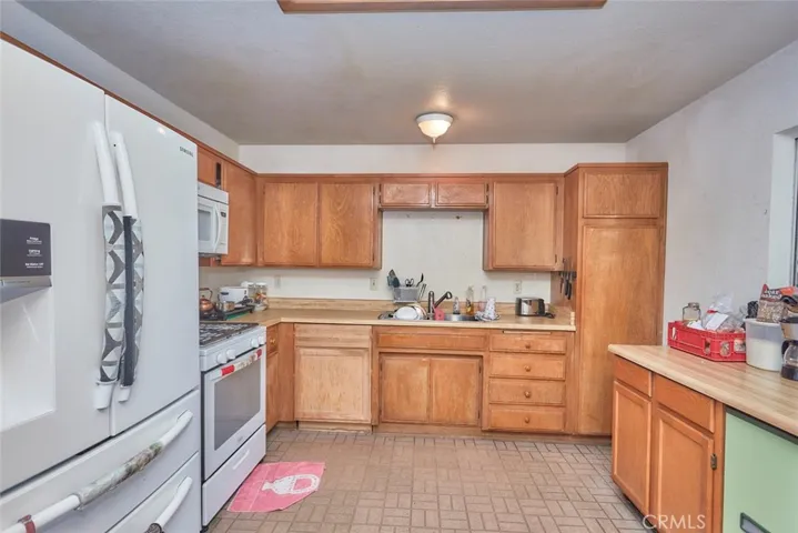 12902 El Evado Road, Victorville, California 92392