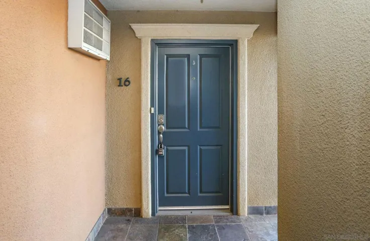 1233 22nd St 16, San Diego, California 92102