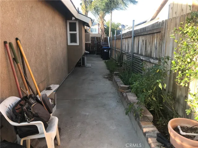 24225 Sun Valley Road, Riverside, California 92553