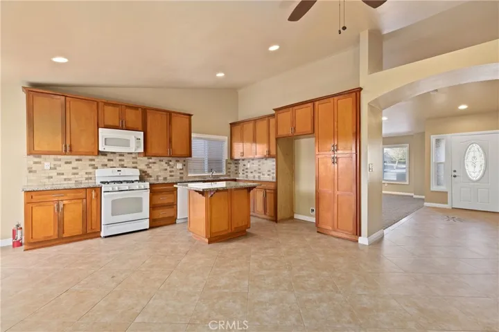 2672 Knox Avenue, Rosamond, California 93560