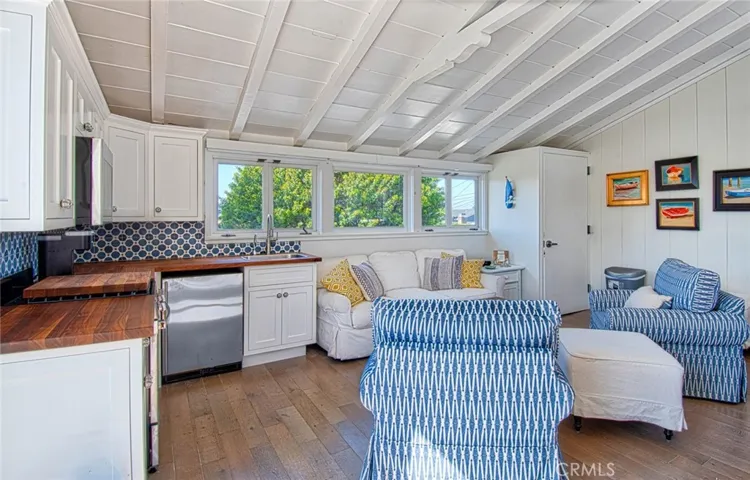 680 Anita Street B, Laguna Beach, California 92651