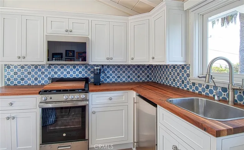 680 Anita Street B, Laguna Beach, California 92651