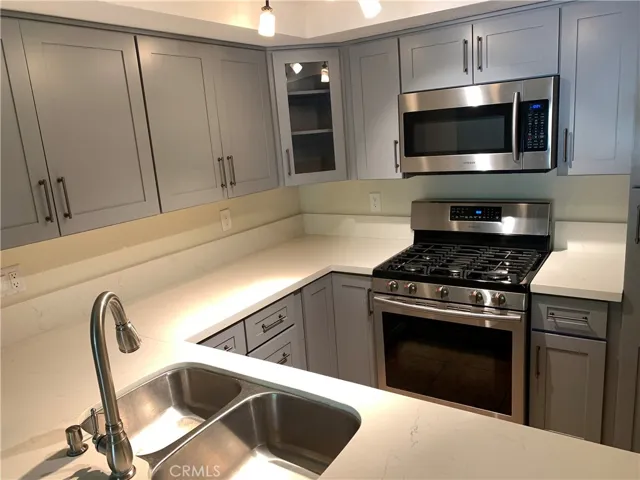 600 Central Avenue 331, Riverside, California 92507