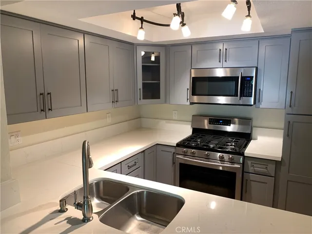 600 Central Avenue 331, Riverside, California 92507