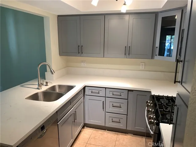 600 Central Avenue 331, Riverside, California 92507