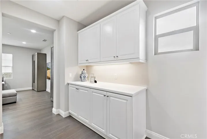 67 Barnes Road, Tustin, California 92782